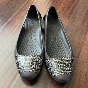 Crocs flats 9